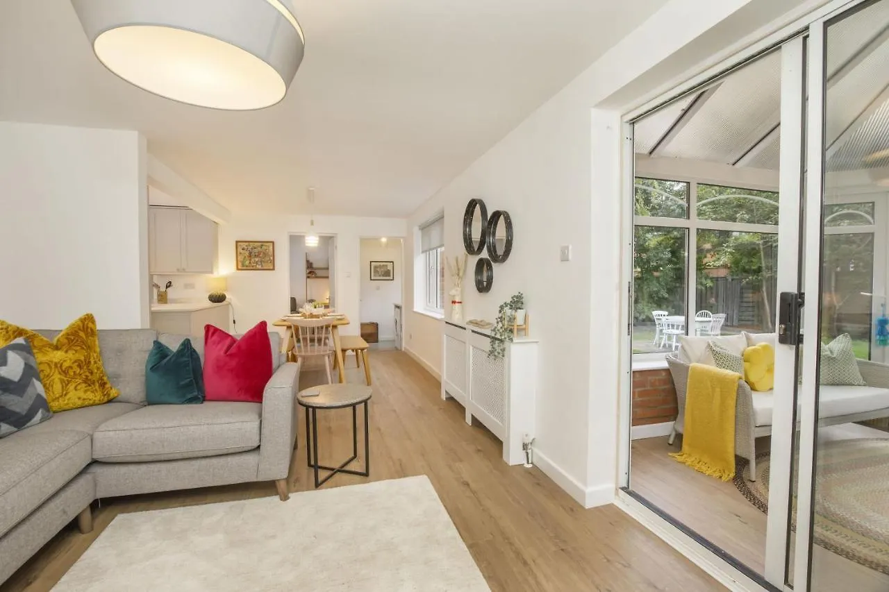 The Willows With Free Parking For 2 Cars York United Kingdom